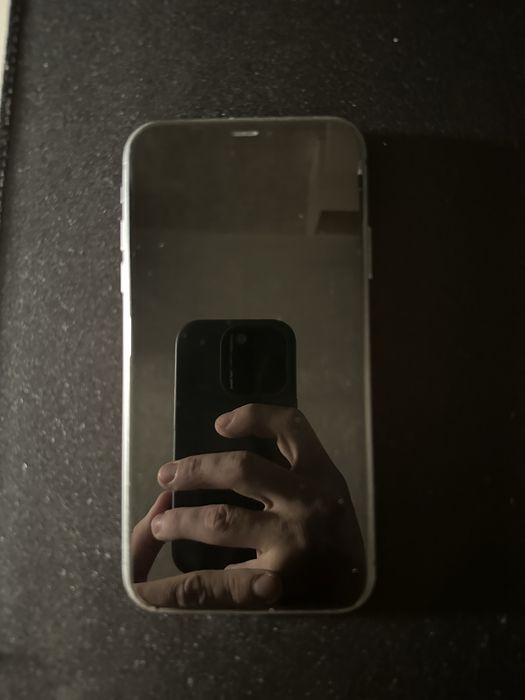 Iphone 11 (64gb)