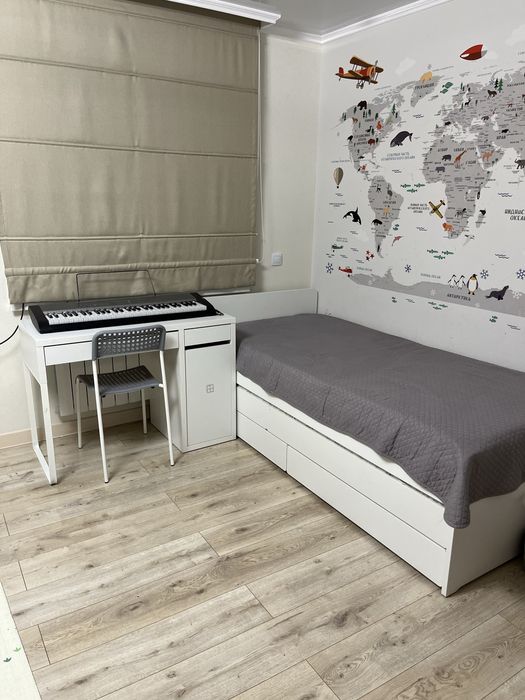 Стол письменный.  Производство швеция ИКЕА