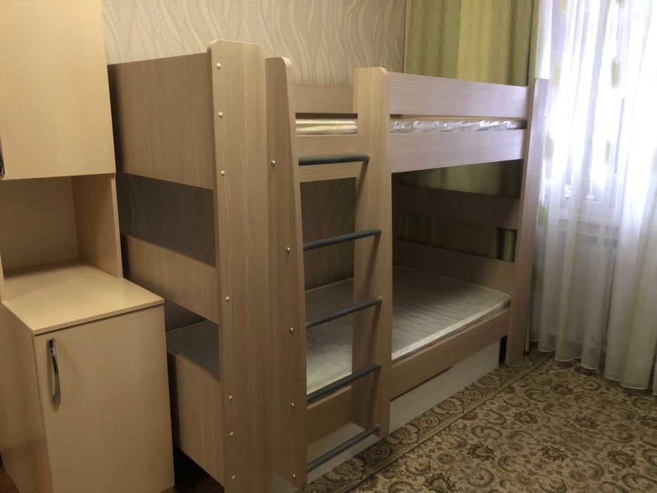 Кровать двухъярусная