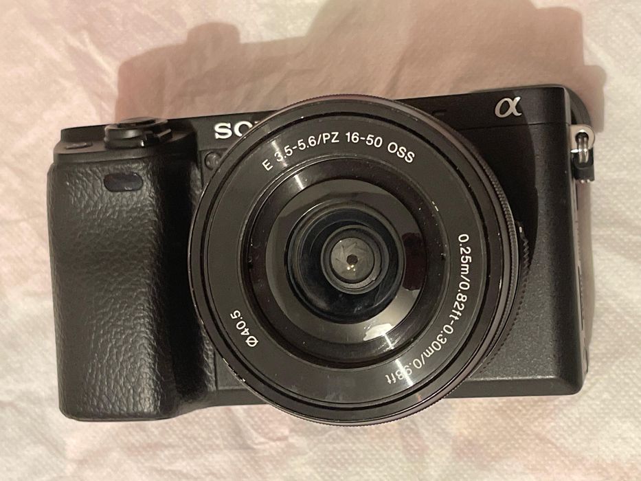 Sony A6400 в отличном состояний