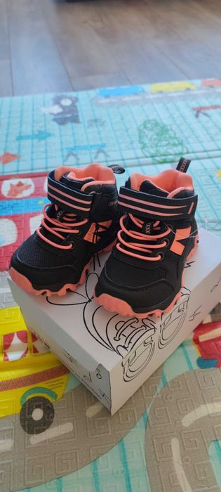 Зимни бебешки маратонки/боти - 20 размер