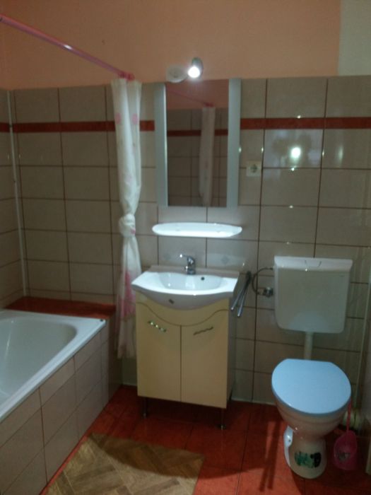 Chirii apartament Floresti