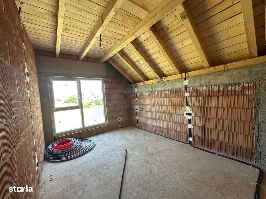 Casă tip duplex curte 350 mp 120 mp utili terasa 22 mp Sura Mare