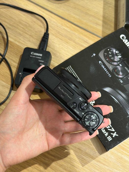 Canon g7x mark3 camera