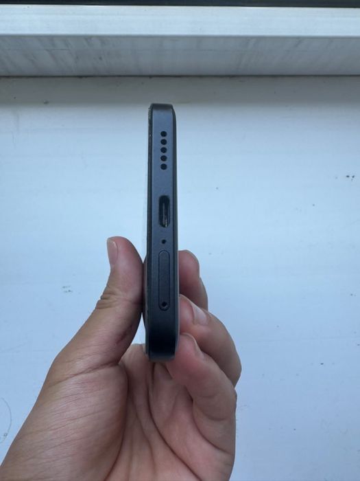Poco F6 256/12гб
