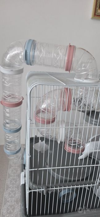 Продам клетку для хомяков.