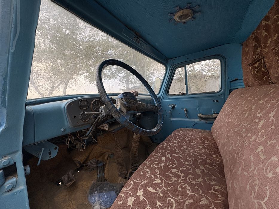 Gaz 52 sotiladi arzon