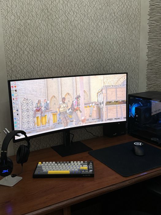 Игровой пк в идеальном состоянии.