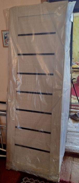 Продам дверь новая в упаковке размер 200 на 70 без апнолички