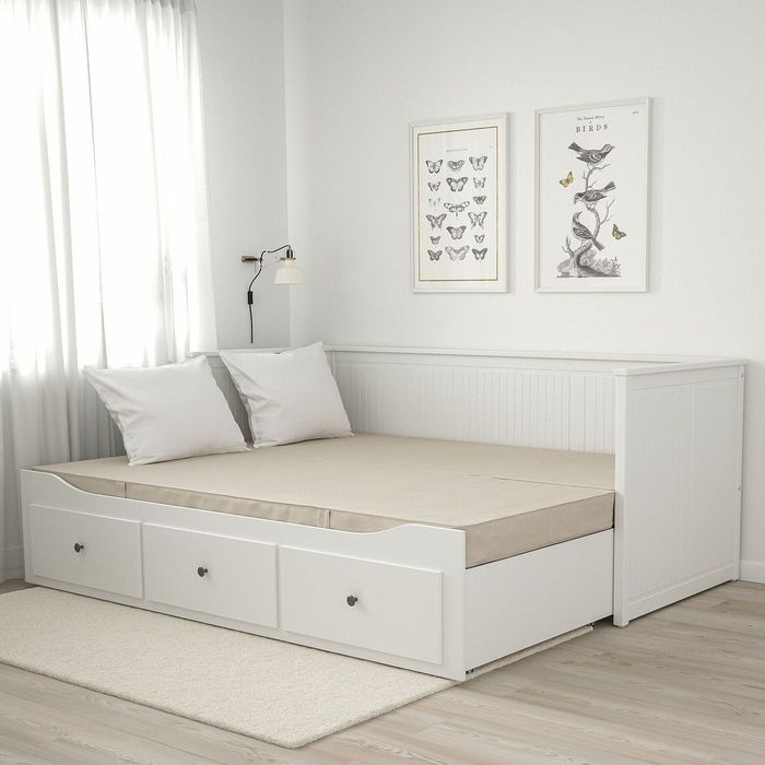 Икеа, кровать-кушетка IKEA HEMNES с ящиками.