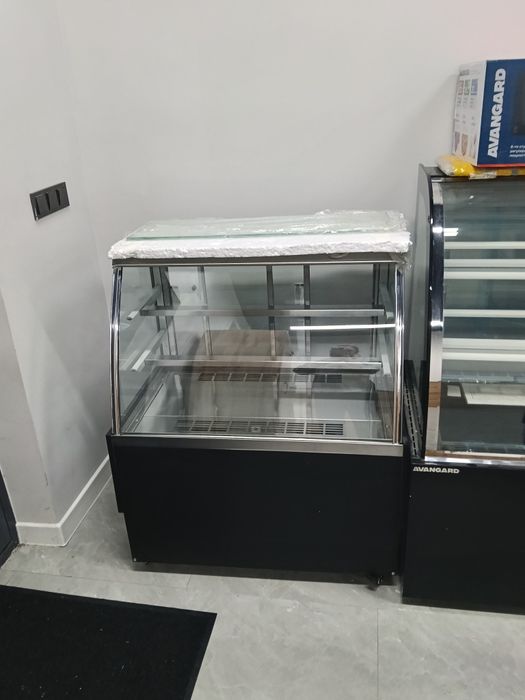 Кондитерские витрины