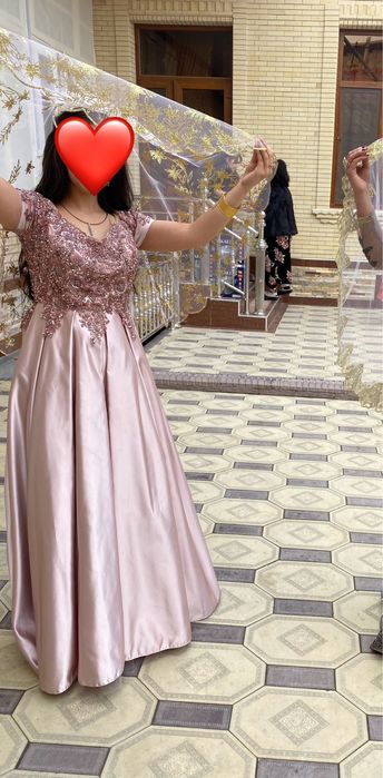 Вечернее платье