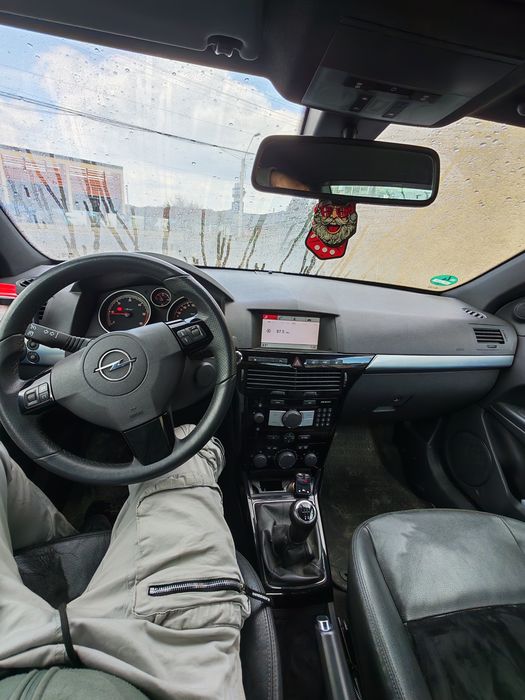 Opel Astra H twintop 1.9