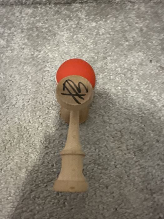 Kendama K B R semnata
