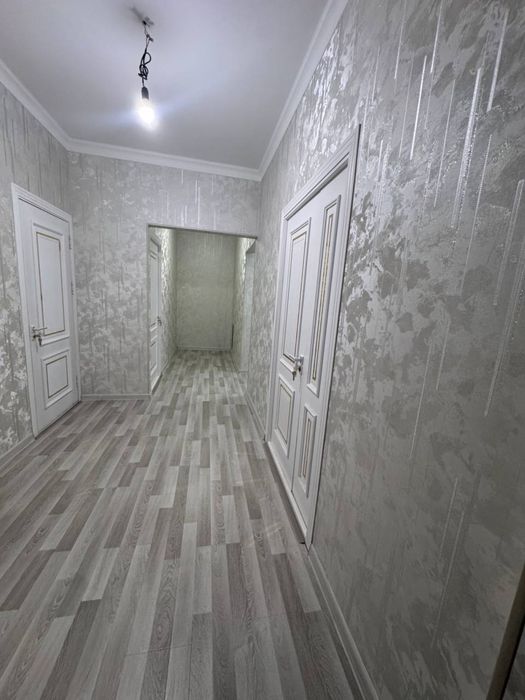 Продается сергели 4 возле метро