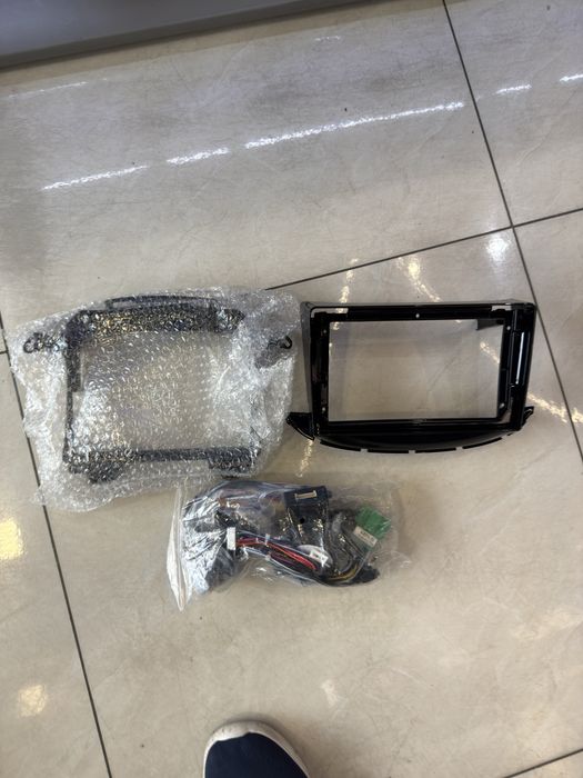 Teyes monitor uche ramka kabel Tracker 1 uchun