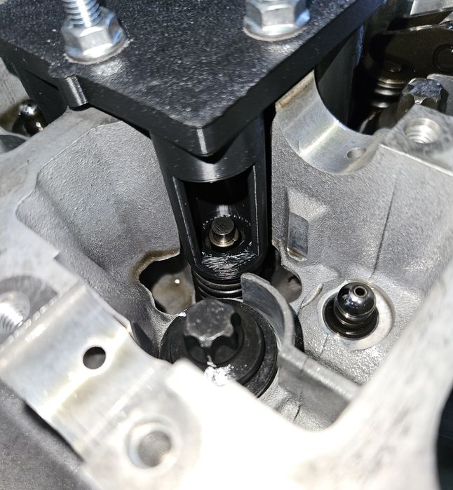 Инструмент за пружини на калапани BMW M47/M57