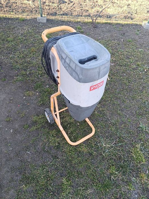 Tocator crengi Ryobi RSH2455