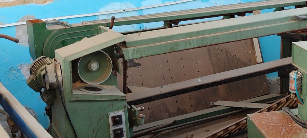 лентови шлайфове единият е на 2500мм.цена другия е на 3000мм