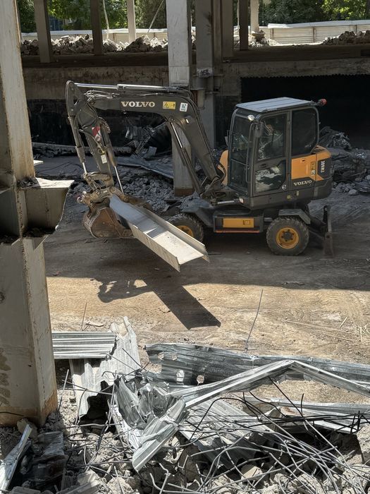 Экскаватор малютка