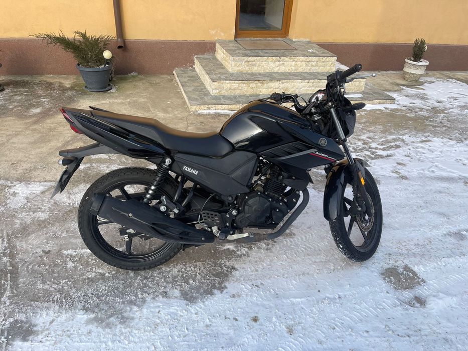 Yamaha YS125 an 2019  ( honda cbr, yamaha yzf, ktm )
