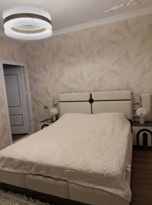 Бадамзар, 3в4/1/9 Улучшенка, подвал 2\6+ парковка с новесом