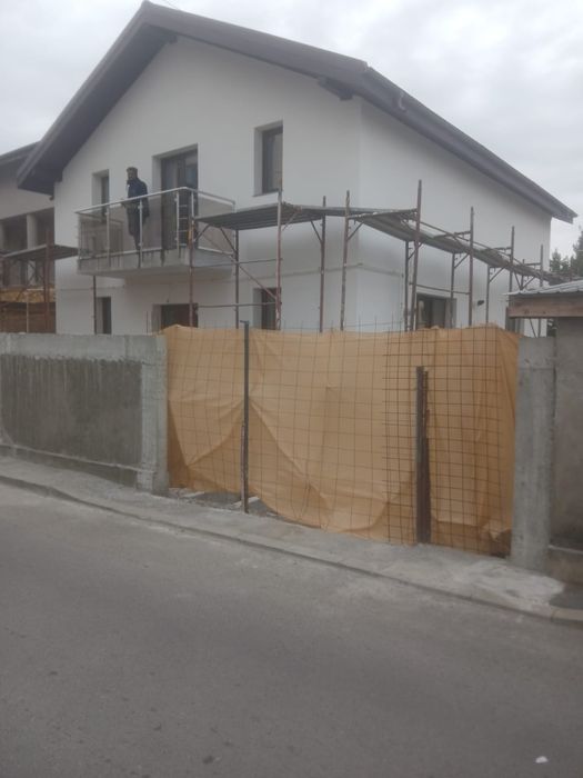 Amenajari interioare  ezecutam gresie faianta gleturi parchet  sapa