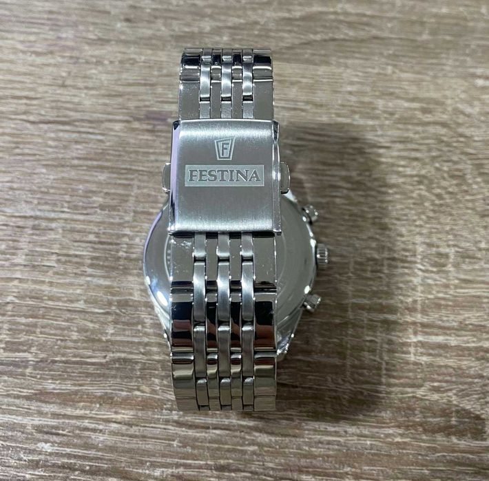 Часовник Festina Classic 20285