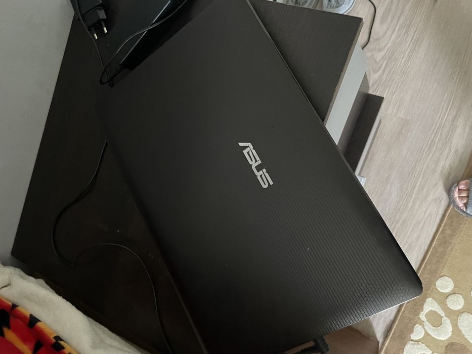 Ноутбук Asus