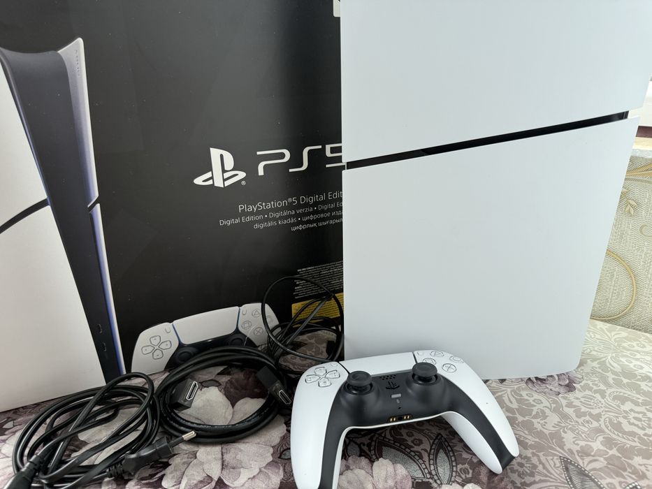 PS5 Digital Slim