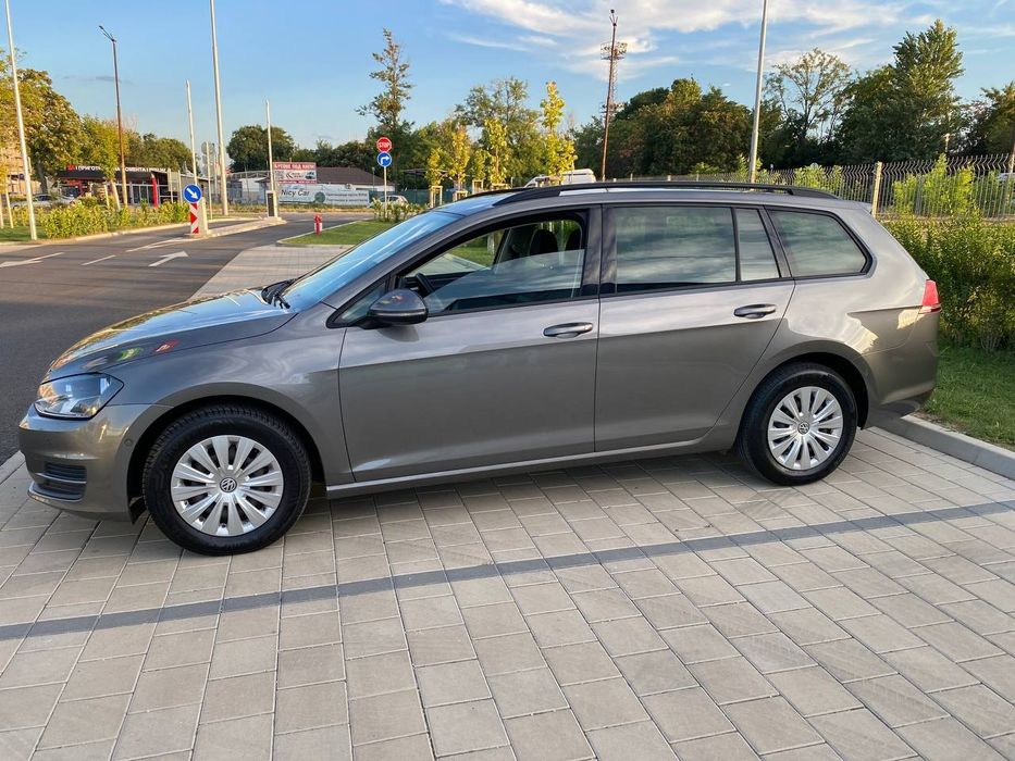 VW Golf 7  1.6 TDI перфектен