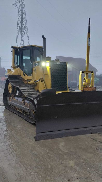 Buldozer CATERPILLAR D6 an 2011