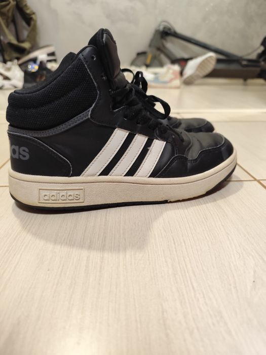 Adidas hoops mid 3.0.