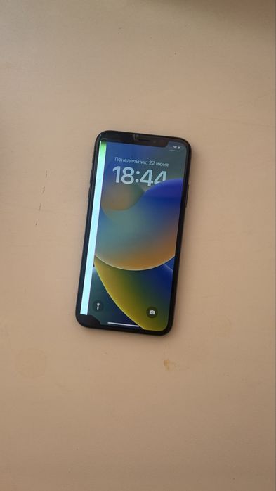 Айфон Х продам срочно идеально