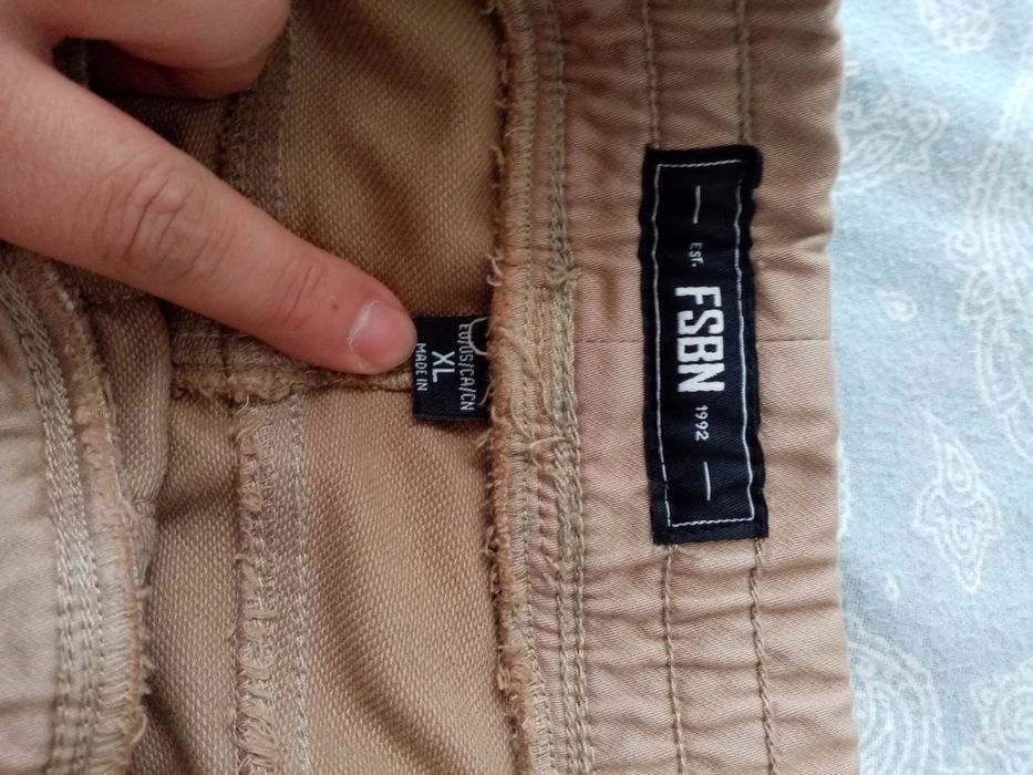 Дънки,много запазени.