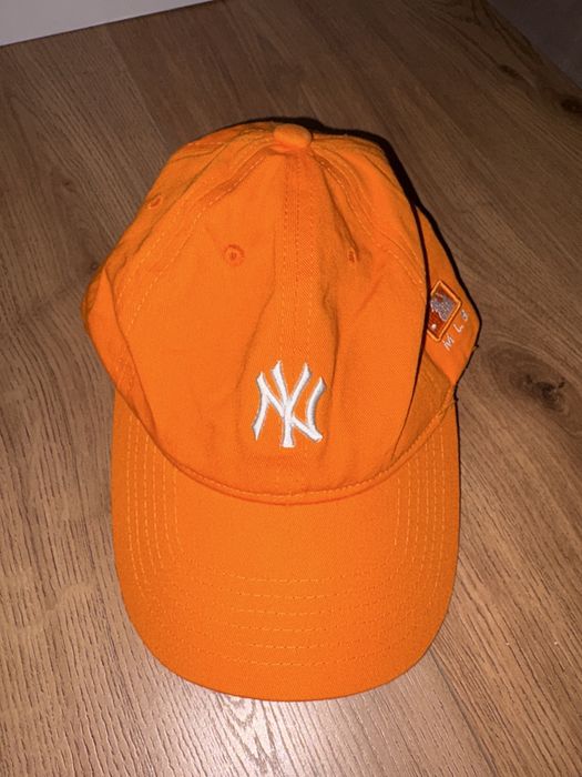 Продам кепку новая!!