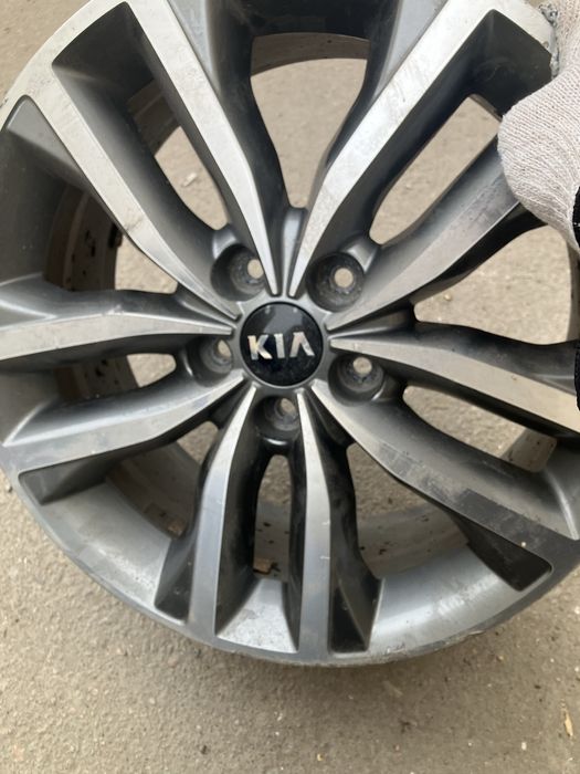 Продам диски от KIA К5