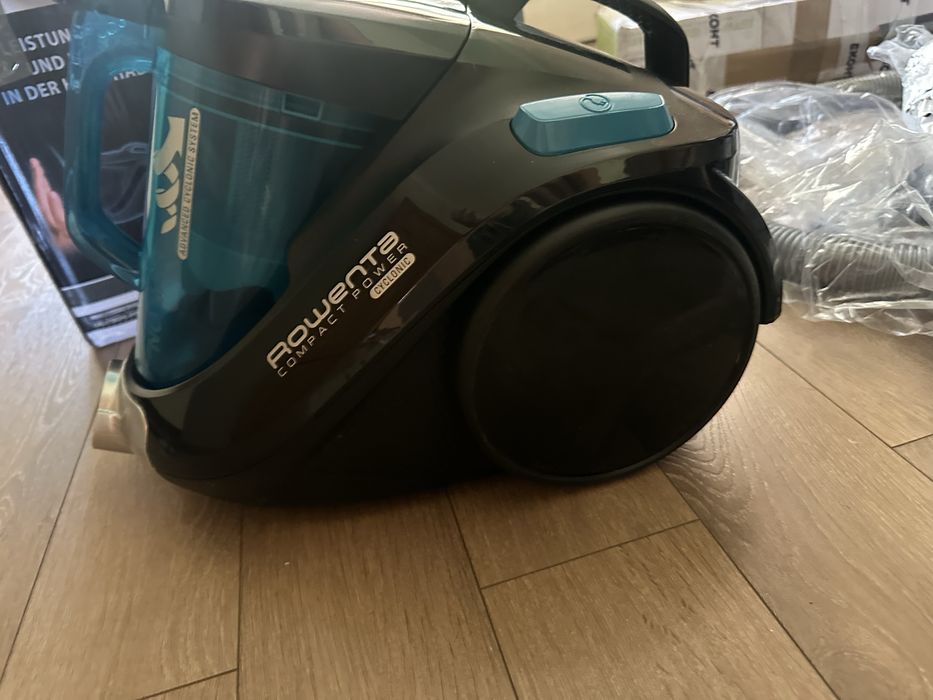 Rowenta compact power cyclonic