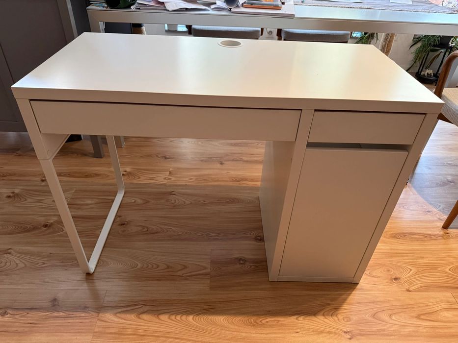 Детско бюро Micke (+ стол и маса по желание)