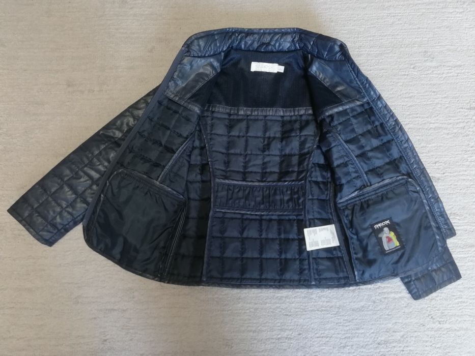 Куртка на мальчика/девочку.