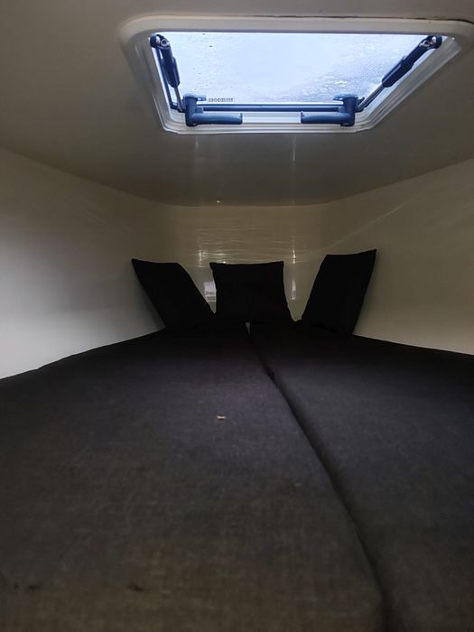 Barca Clear Aries Cabin