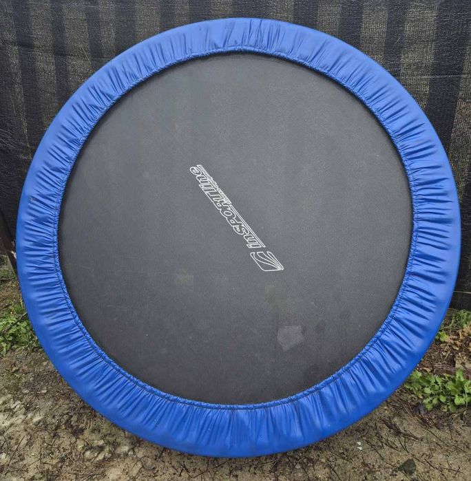 Батут / трамплин