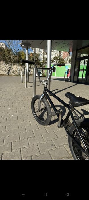 Vând BMX custom cu piese de top