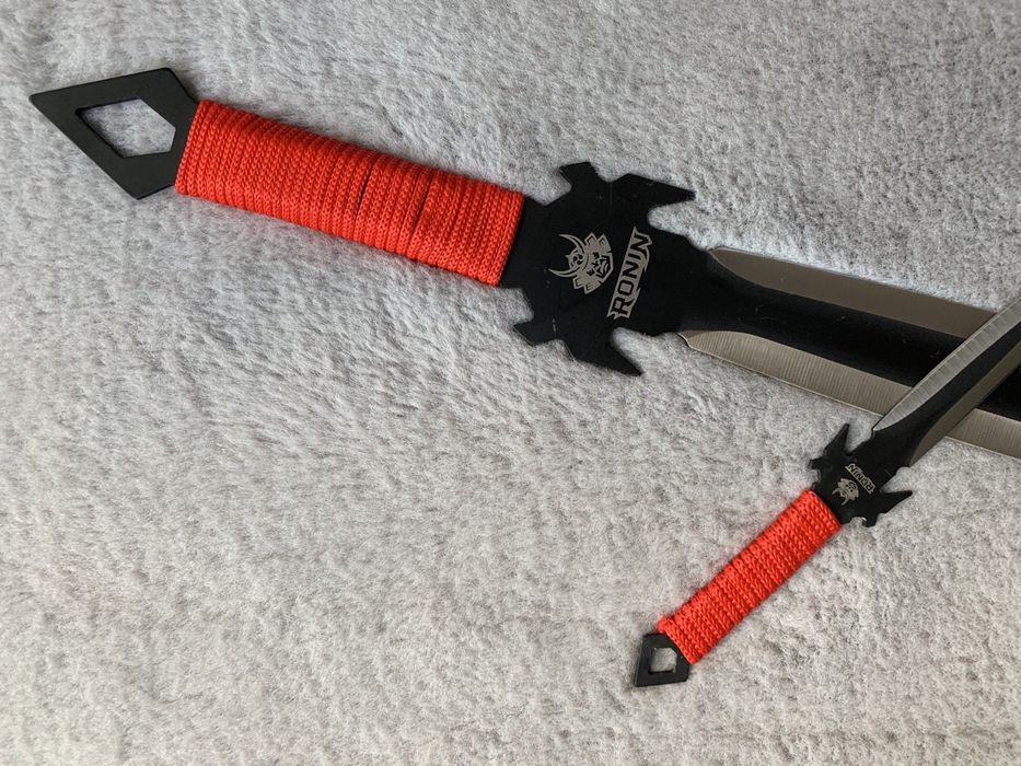 Sabie de vanatoare Ronin cadou cutit de aruncat inclus