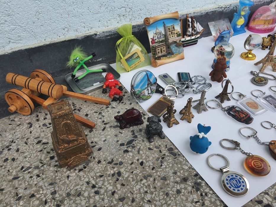 Магно човечета, магнитчета, сувенири, ключодържатели