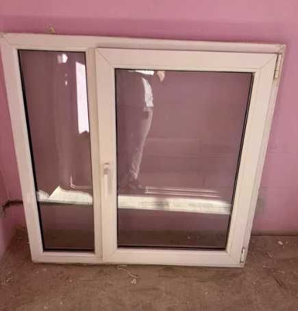 Geam termopan 118 × 118 cm, parte fixa si parte mobila