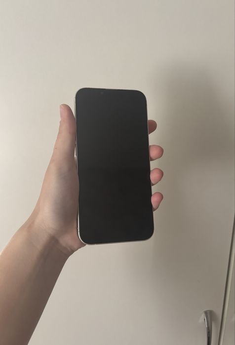 iPhone 13 - 128 ГБ