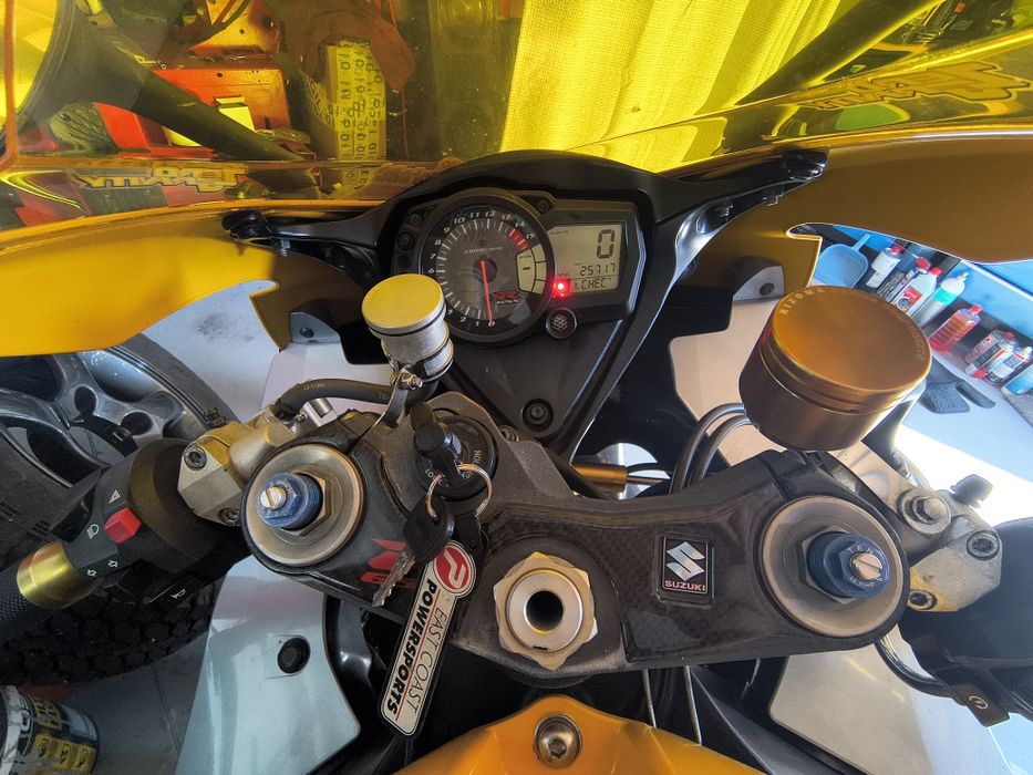 SUZUKI GSX R 1000 impecabil/tunning!