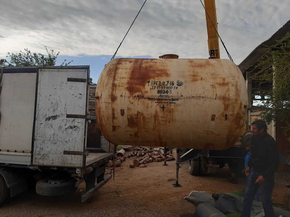 Продаются цистерны 20-25 кубов эмалированные. Звоните.