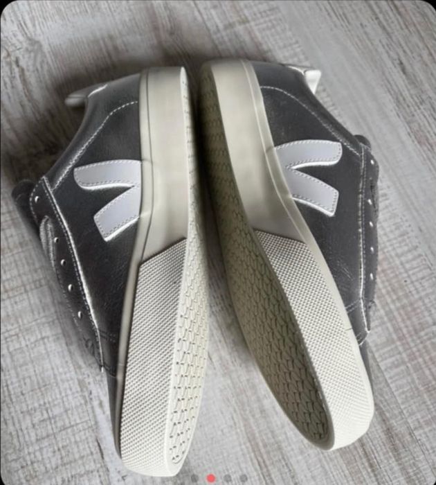 Dune London , VEJA,JORDAN AIR MIT 1,NIKE Free Metco N нови